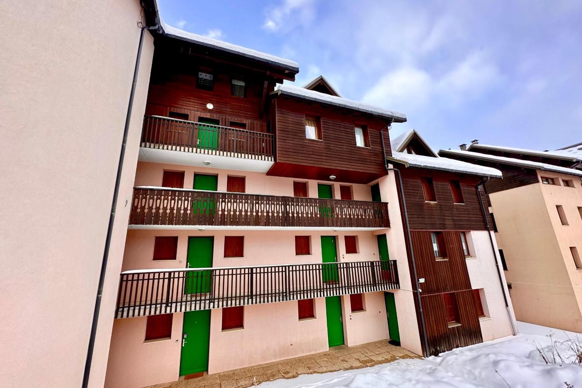 Appartement Casa-Amelie Terrace With View And Parking à Vars  Extérieur photo